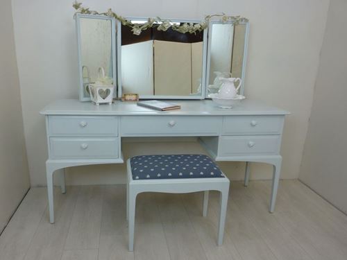 Picture of Stag Dressing Table and Stool – Shakespeare