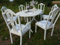 Picture of Classical Table with 6 Chairs