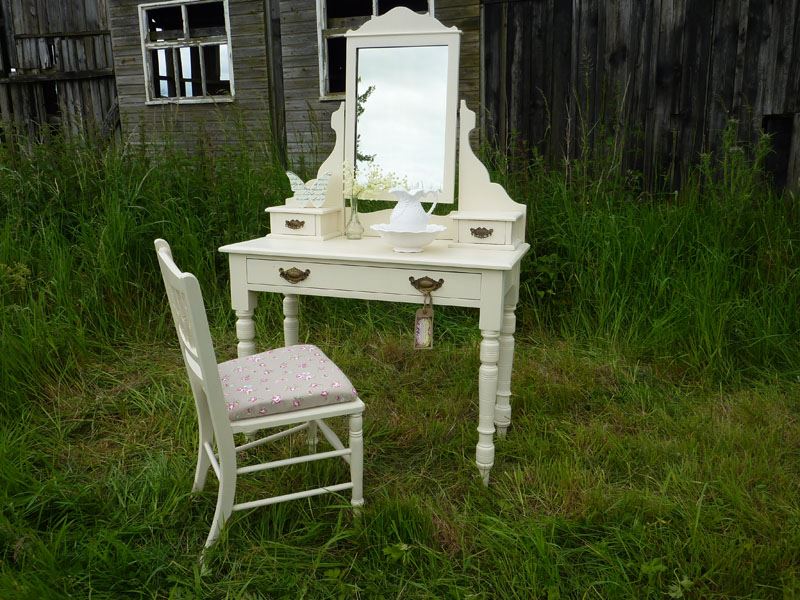 Antique dressing chair online