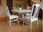 Picture of Extendable Dining Table with 4 Chairs