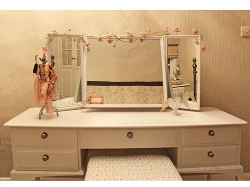 Picture of Stag Dressing Table with Stool - Hamlet