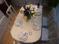 Picture of Shabby Chic Extending Dining Table with 6 Chairs