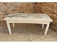 Picture of Decoupaged Table