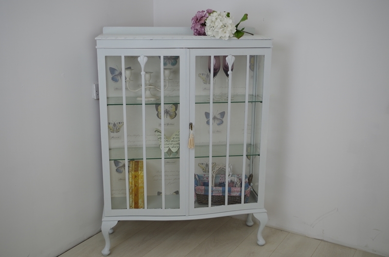 Vintage Shabby Chic Display Cabinet