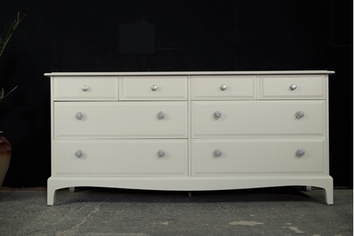 Picture of Stag Long Eight Drawer Chest