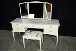 Picture of Stag Dressing Table with Stool in Wimborne White
