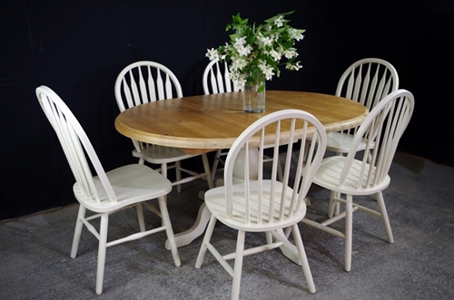 Picture of Oval pine pedestal table + 6  farmhouse bow back chairs