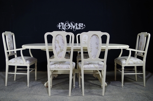 Picture of Extending Mahogany Dining Table and 6 upholstered panel back chairs
