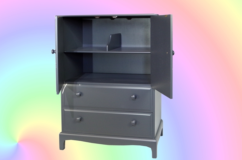 Stag minstrel clearance linen cupboard
