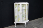 Picture of Vintage Display Cabinet in Pointing