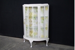 Picture of Vintage Display Cabinet in Pointing