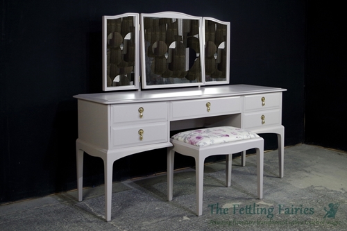Picture of Stag Minstrel Dressing Table with Stool in Dove Tale