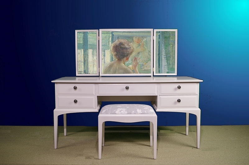 Stag minstrel 2025 stool